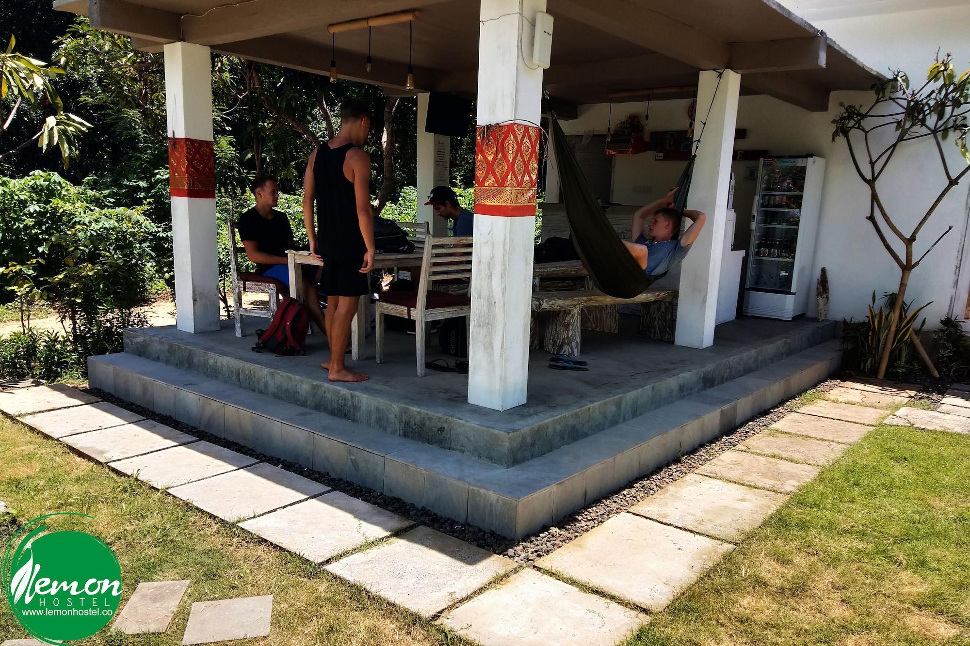 Castaway Island Hostel Lembongan Exterior foto