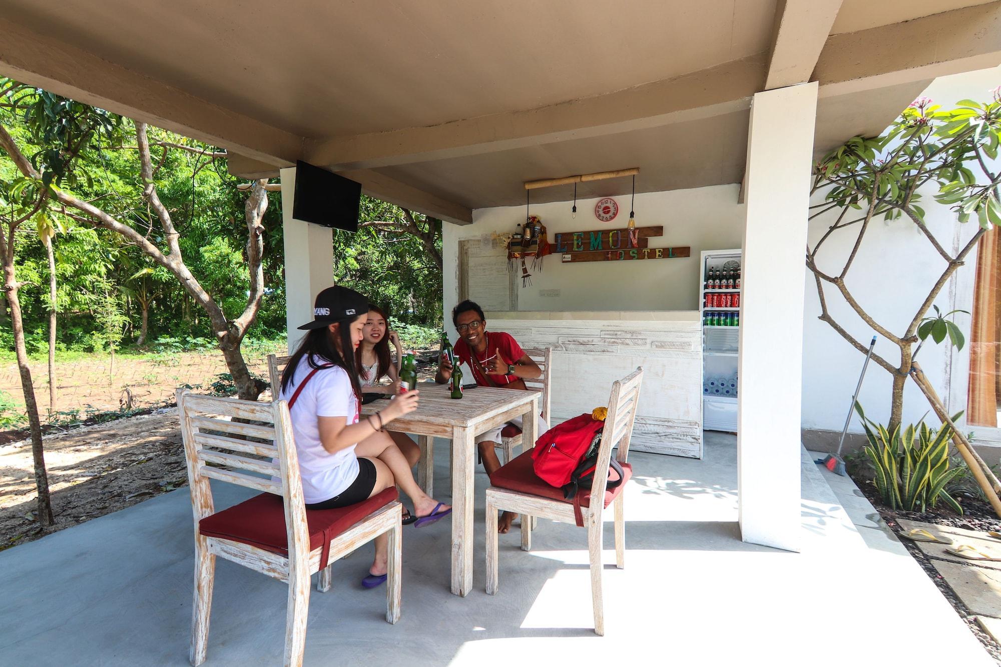 Castaway Island Hostel Lembongan Exterior foto