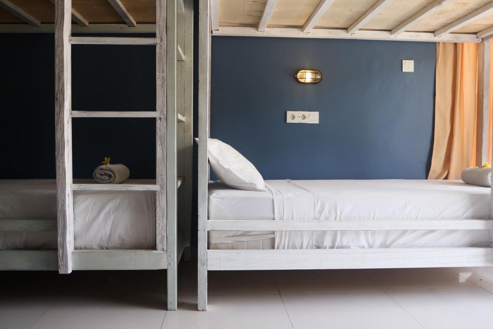 Castaway Island Hostel Lembongan Exterior foto