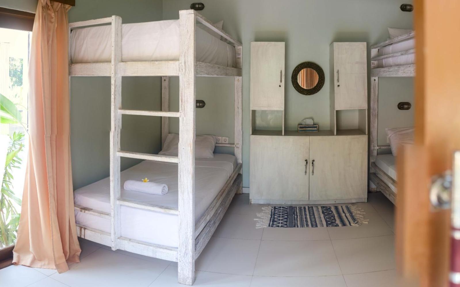 Castaway Island Hostel Lembongan Exterior foto