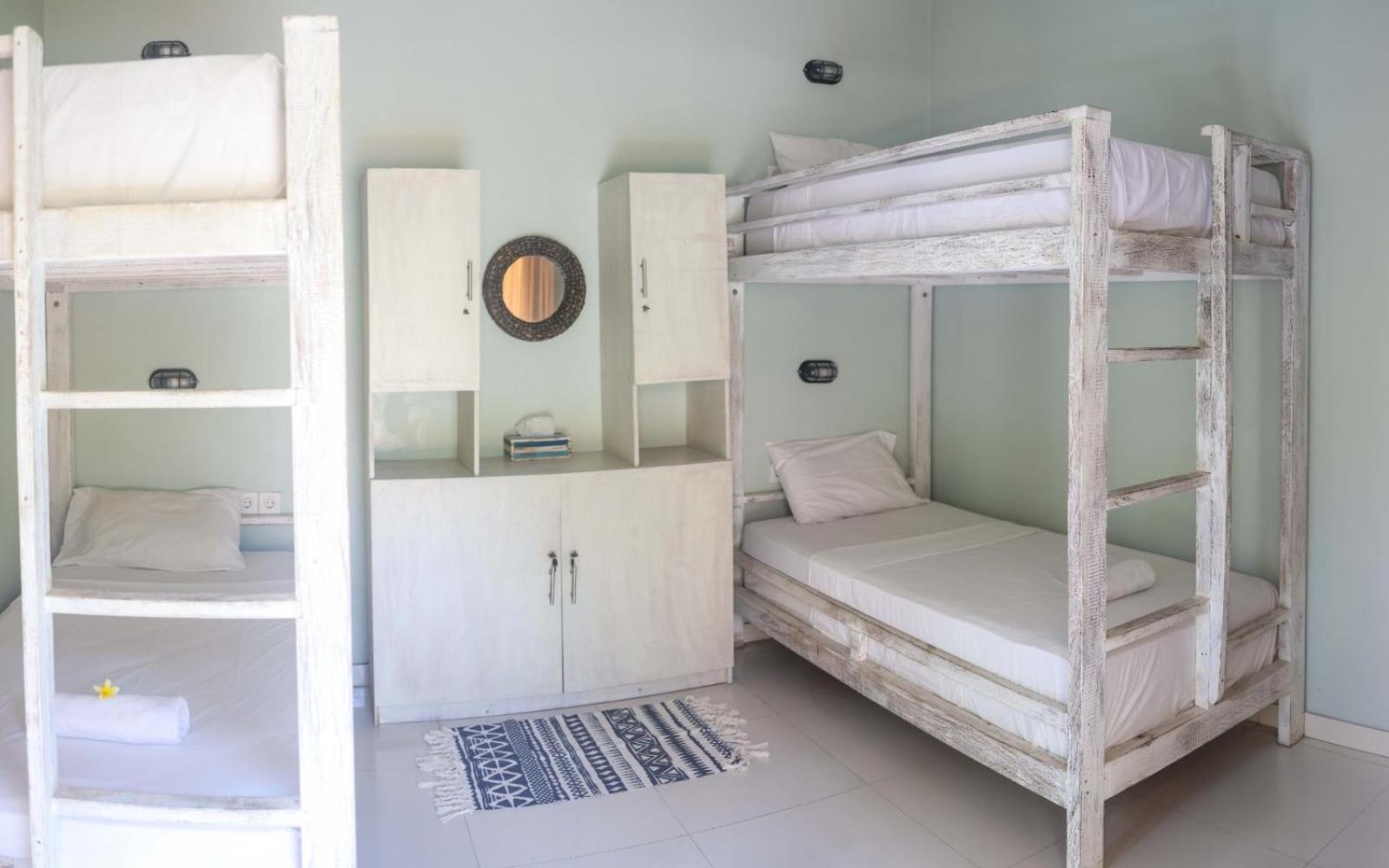 Castaway Island Hostel Lembongan Exterior foto
