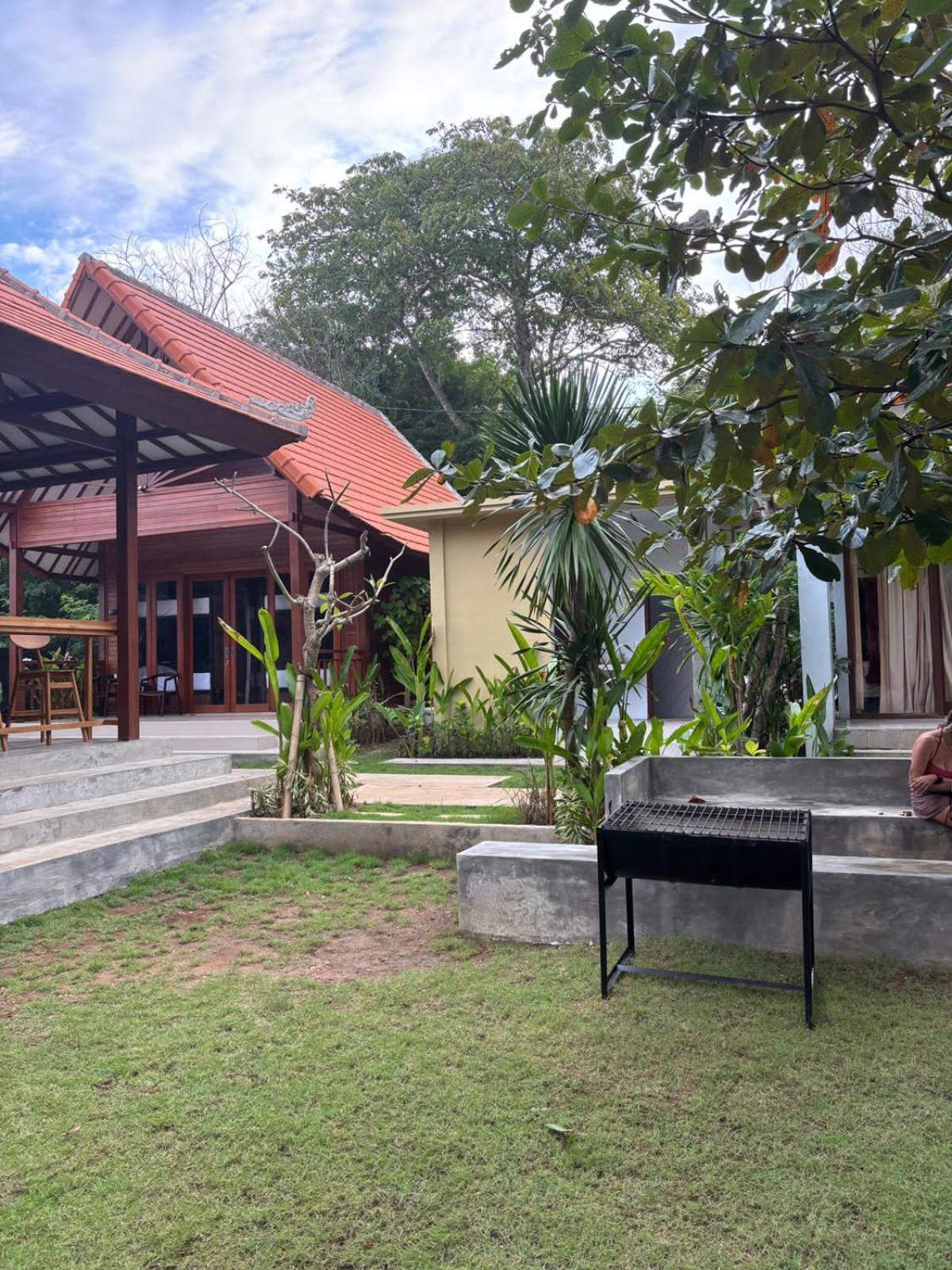 Castaway Island Hostel Lembongan Exterior foto