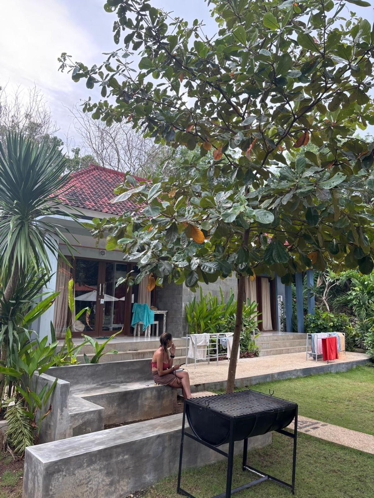 Castaway Island Hostel Lembongan Exterior foto